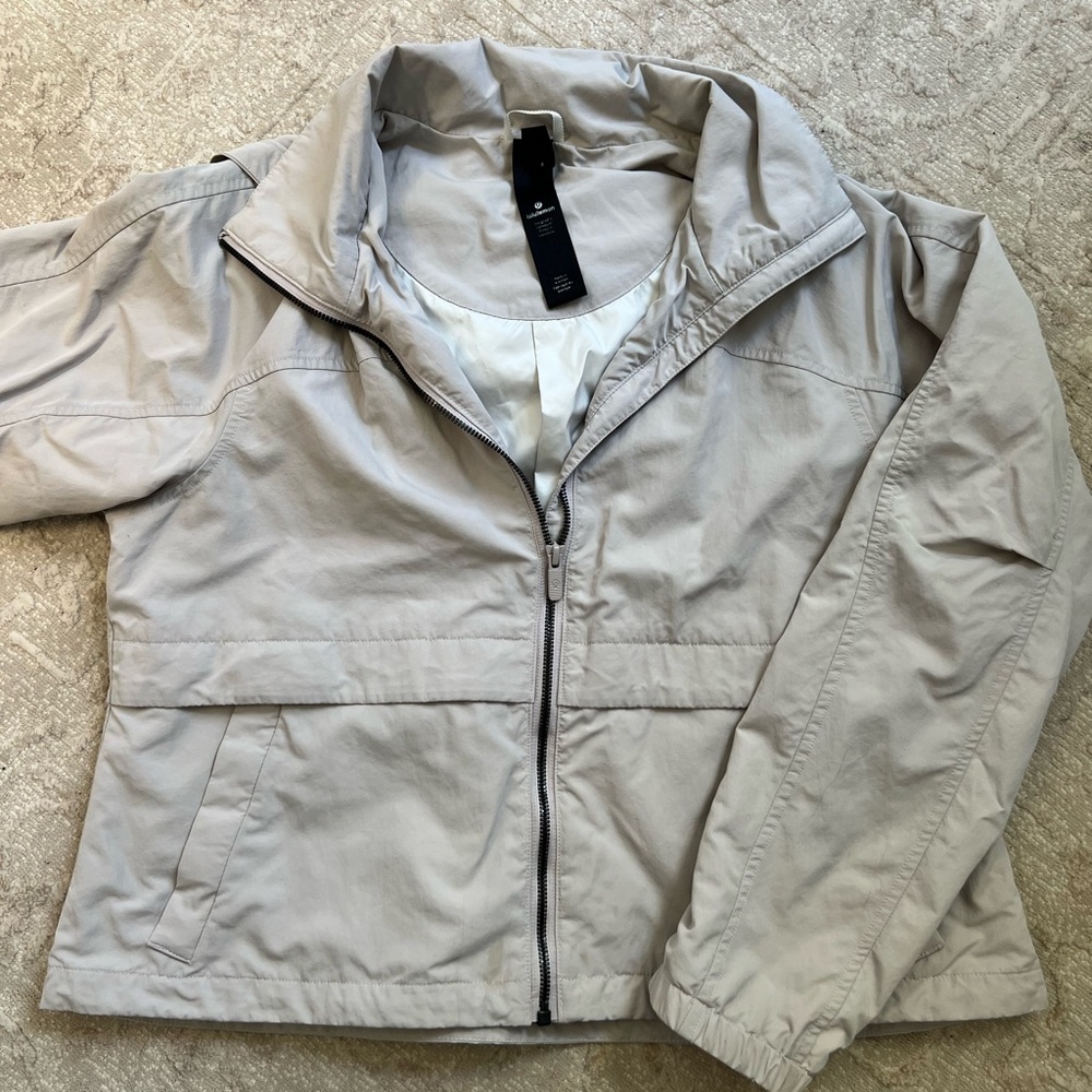 lululemon windbreaker